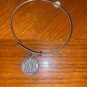 NY Yankees Alex&Ani bracelet